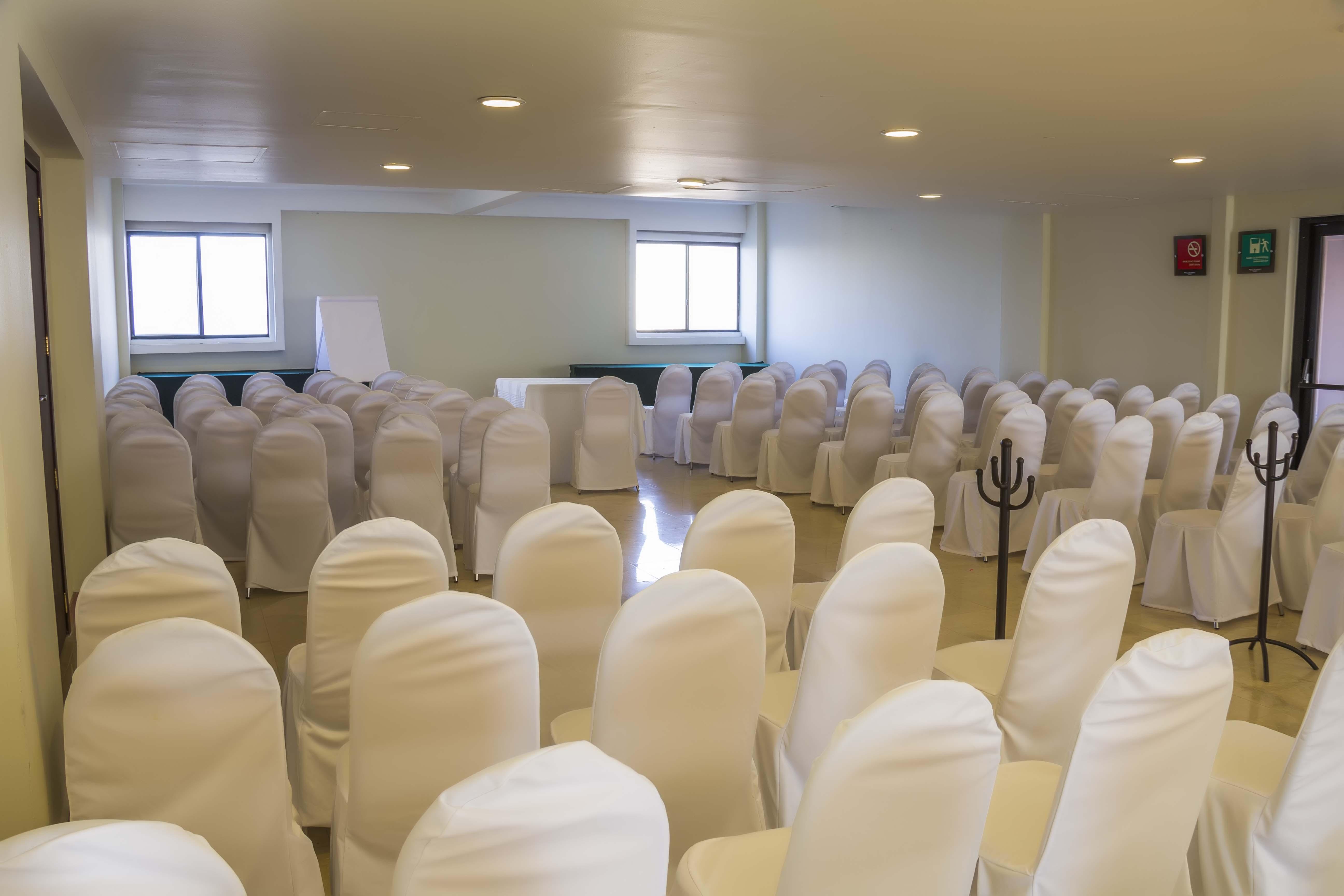 Imperio De Angeles Executive Leon Poliforum Extérieur photo